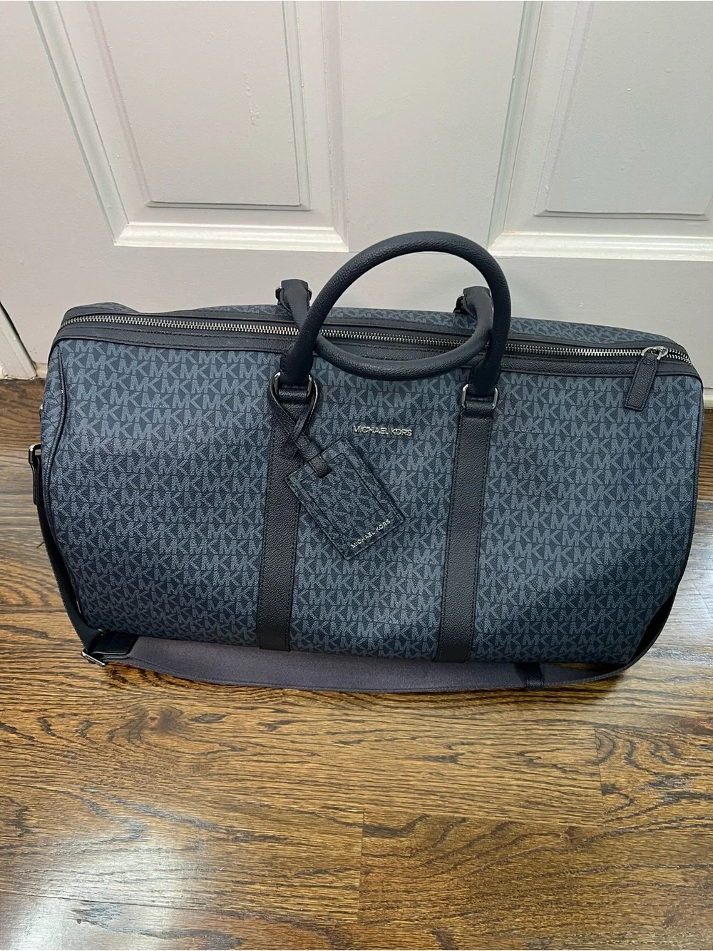 Michael Kors Men’s Harrison weekender Navy/Black Signature Duffel Bag